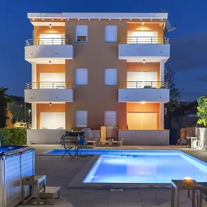 M & B Appartement Bibinje